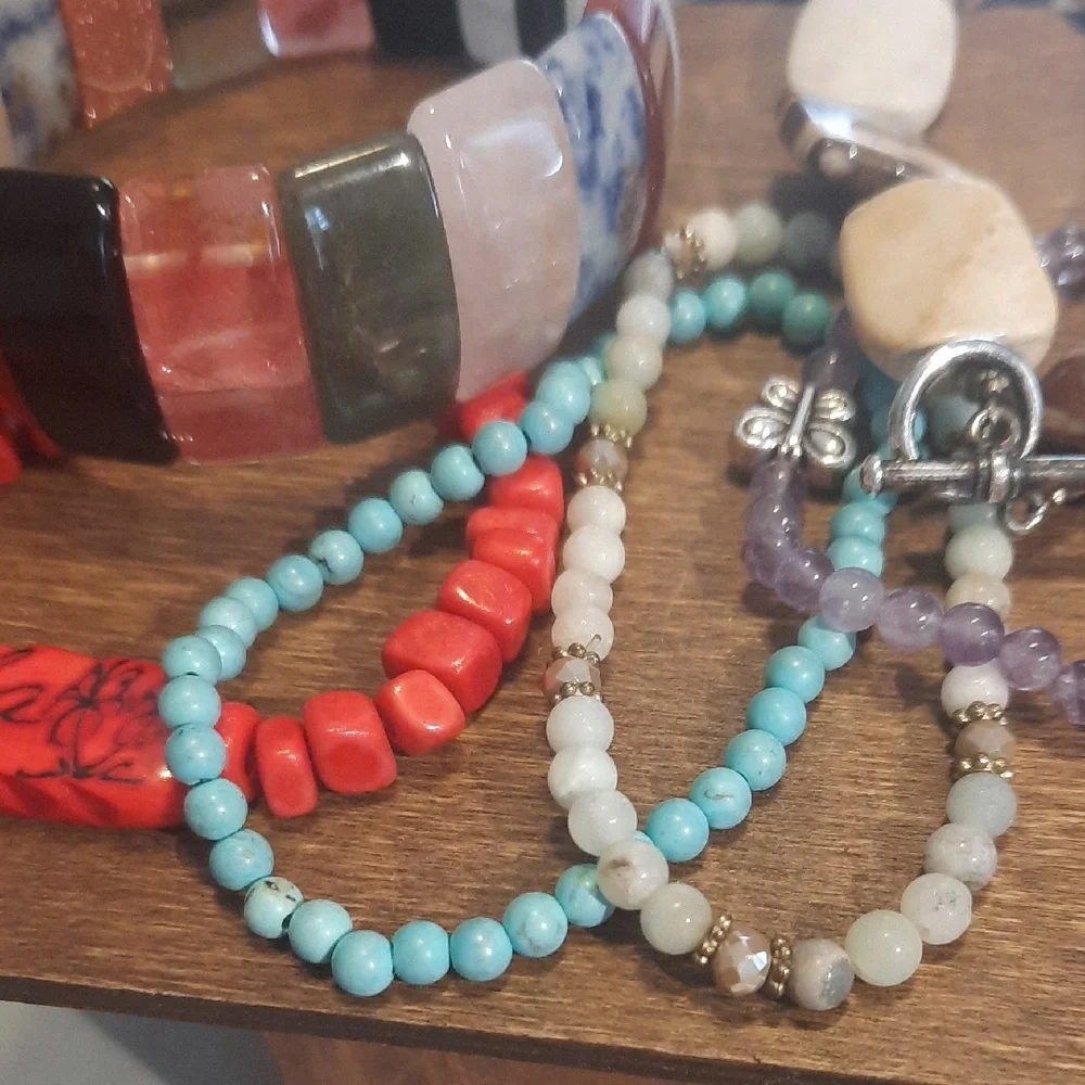 Colorful Beaded Bracelet Set - Picture 4 of 8